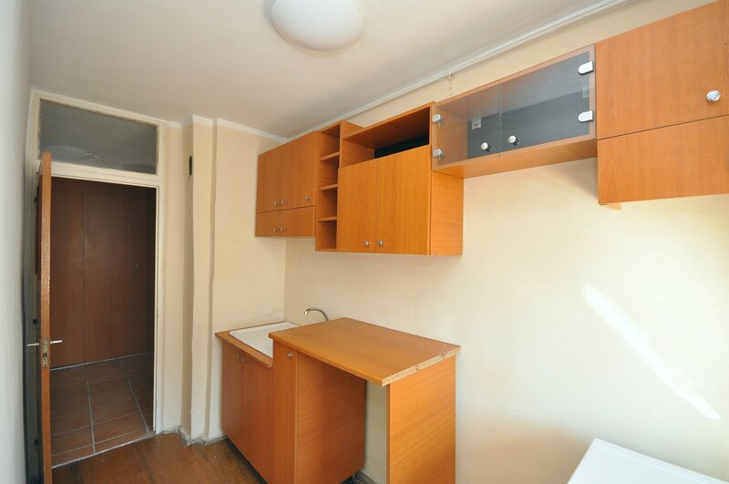 Militari 3 min. metrou Lujerului garsoniera 40 mp decomandata bloc din 1989